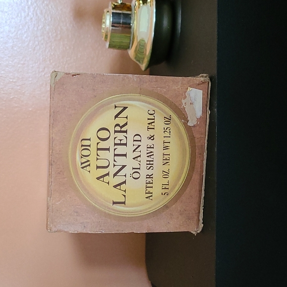 AVON Auto Lantern Oland Aftershave & Talc Decanter! Full/ Unopened with Box! - Picture 13 of 16